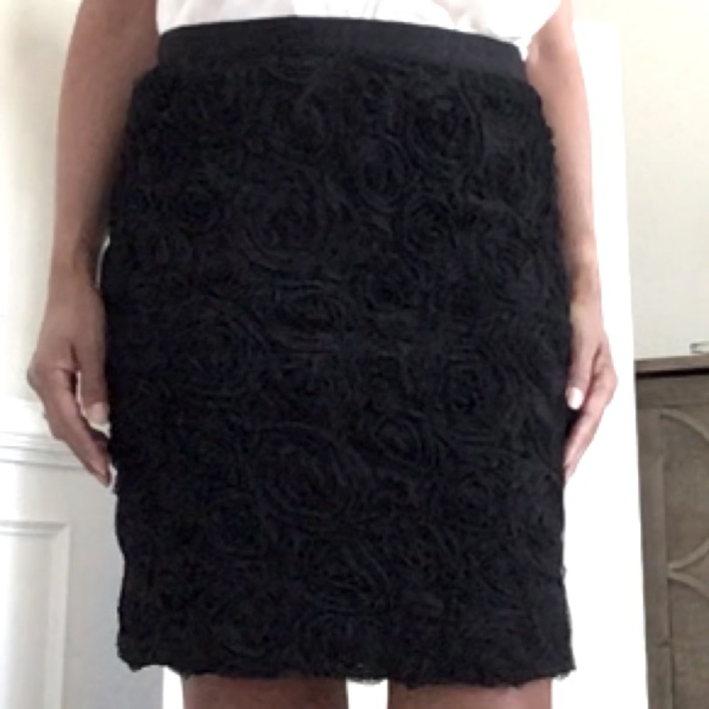 Black party skirt with 3D flower detail